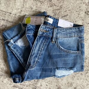 KanCan Blue Cropped Distressed Jeans